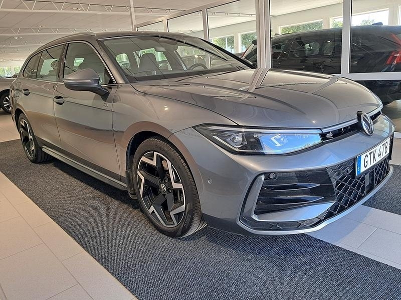 Volkswagen Passat 2025, bild 3/7