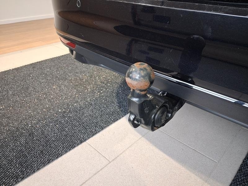 Volkswagen Passat SPORT COMBI 2023, bild 6/7