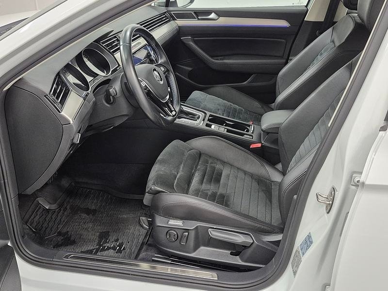 Volkswagen Passat 2018, bild 2/7