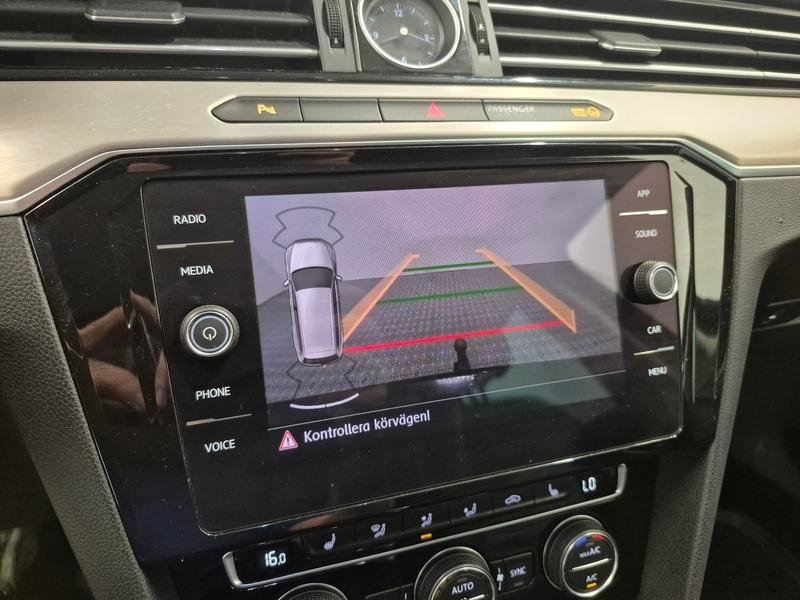 Volkswagen Passat Alltrack 4MOTION 2019, bild 7/10