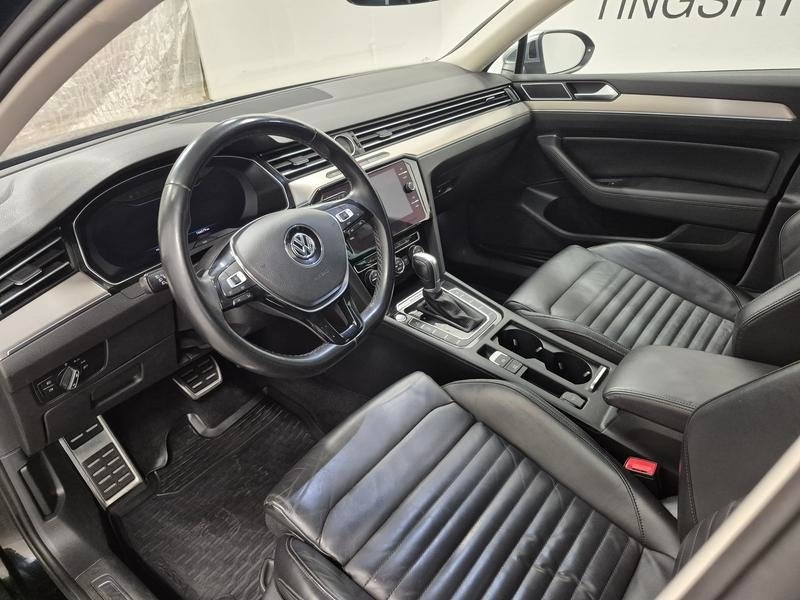 Volkswagen Passat Alltrack 4MOTION 2019, bild 2/10