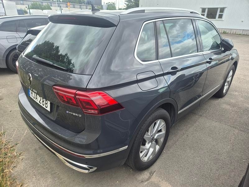 Volkswagen Tiguan eHYBRID Plug in 2023, bild 3/4