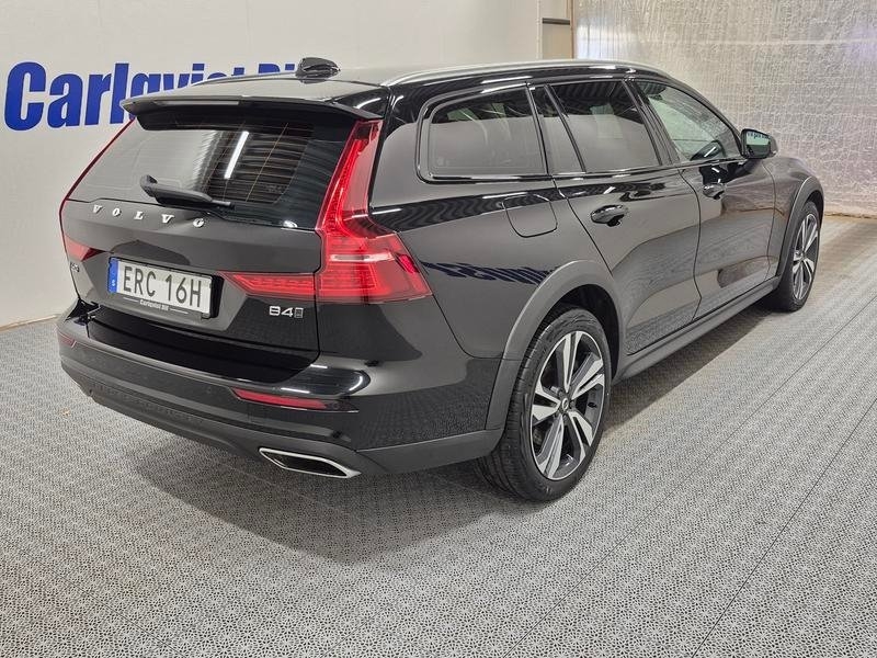 Volvo V60 Cross Country 2022, bild 3/10