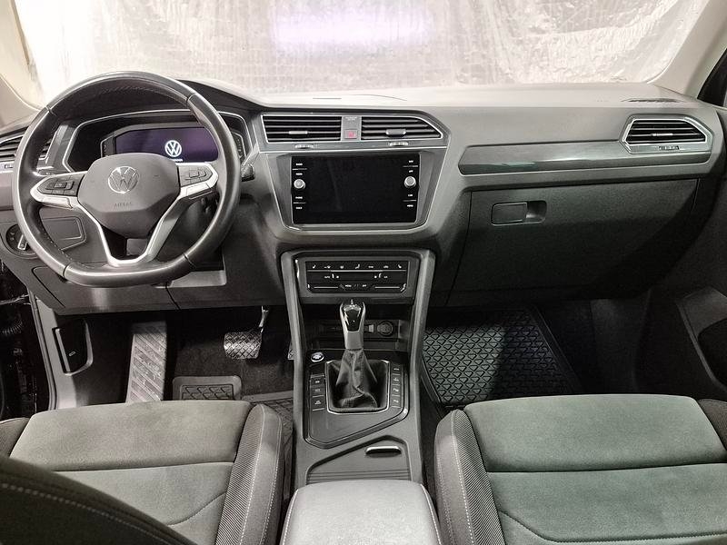 Volkswagen Tiguan eHYBRID Plug in 2023, bild 6/10