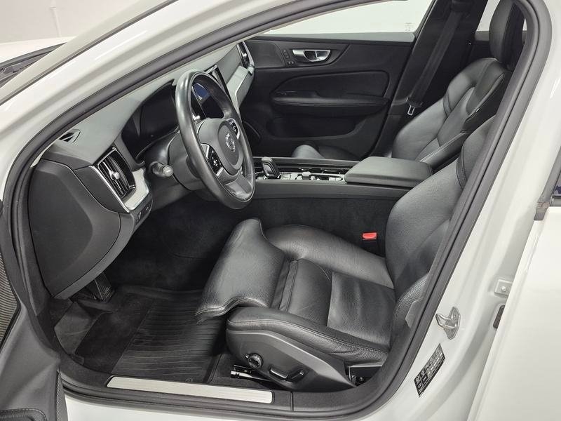 Volvo V60 Cross Country 2021, bild 2/11