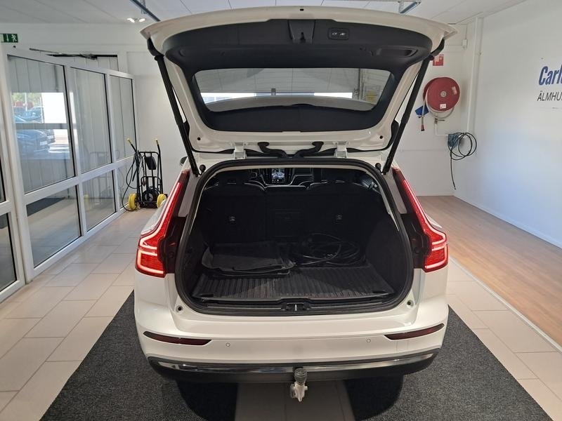 Volvo V60 T6 Core Bright plug in 2024, bild 7/7