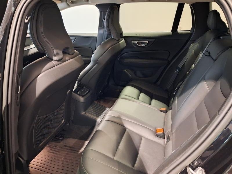 Volvo V60 T6 Recharge Core Plug in 2023, kuva 3/7