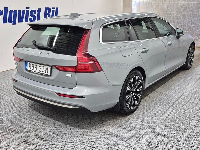 Volvo V60 2024, photo 4/9
