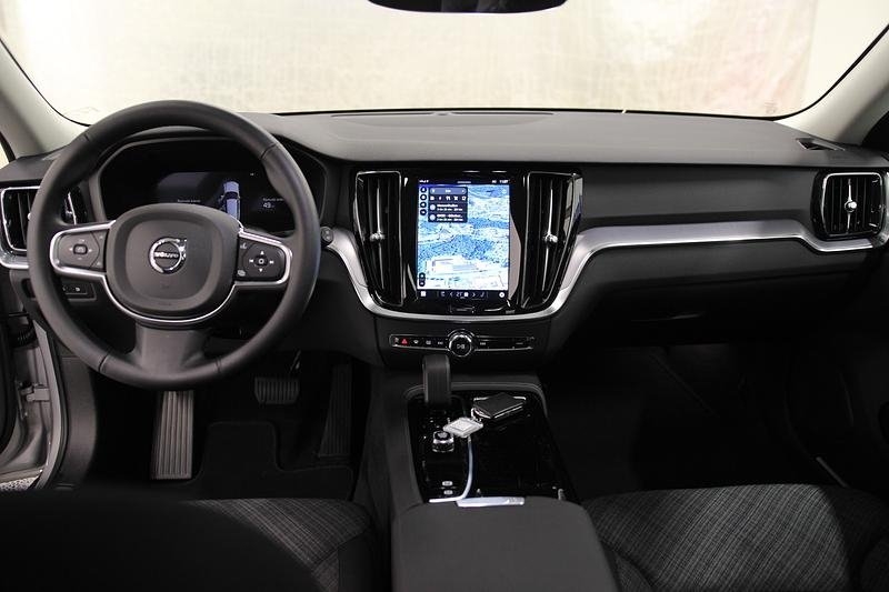 Volvo V60 2025, photo 6/10