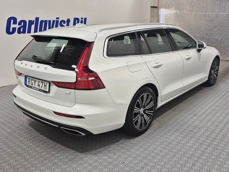 Volvo V60 Recharge Inscription plug in 2022, kuva 4/10