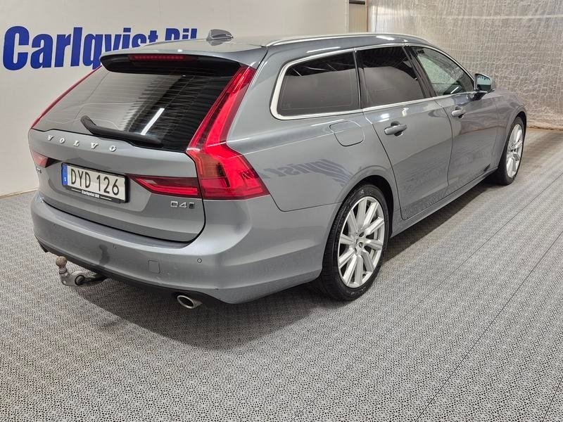 Volvo V90 AWD D3 2019, photo 4/9