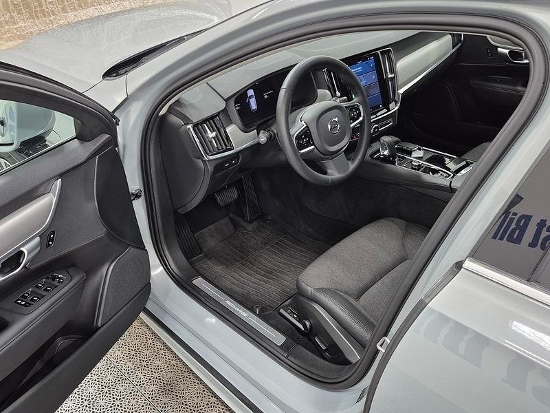 Volvo V90 2024, bild 2/10