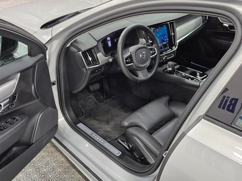Volvo V90 2026, bild 2/10