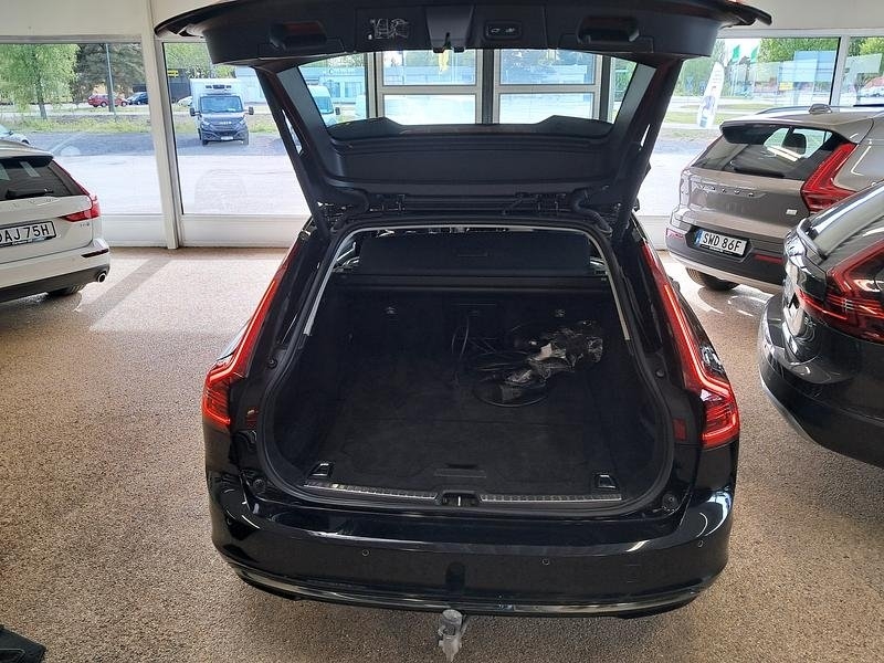 Volvo V90 2022, photo 7/7