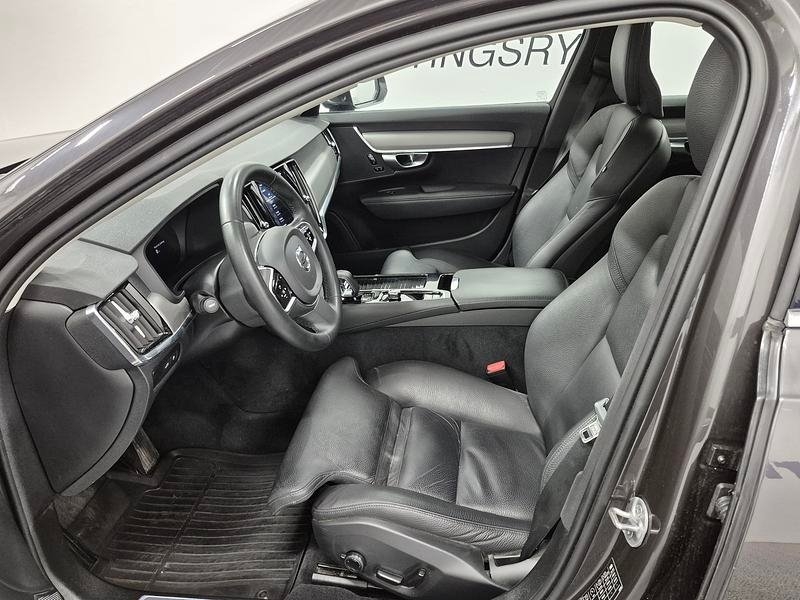 Volvo V90 2024, photo 2/10