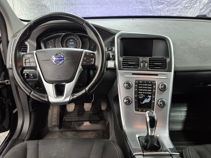 Volvo XC60 D3 2017, kuva 6/7
