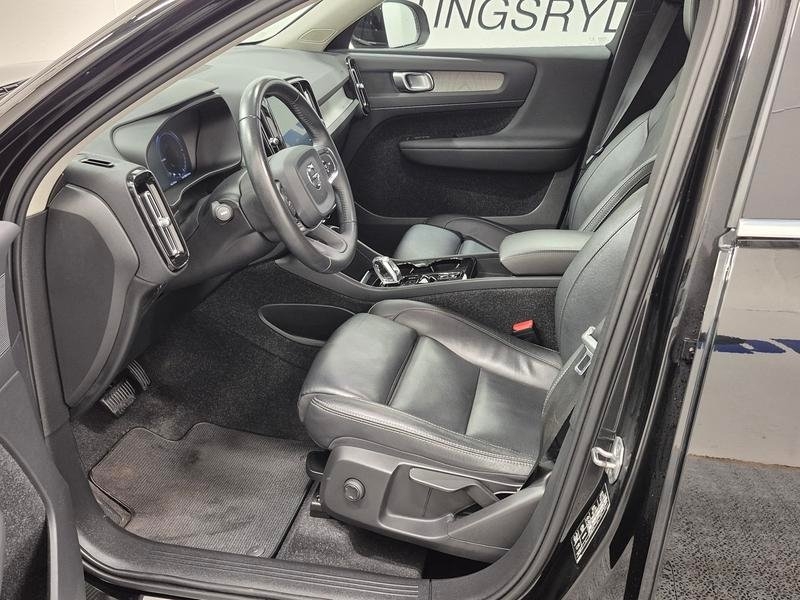 Volvo XC40 2021, bild 2/8