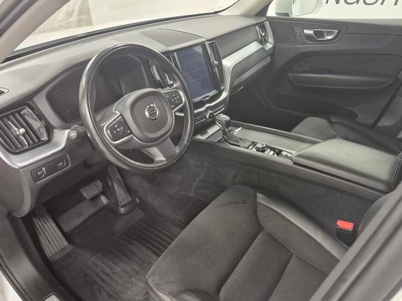 Volvo XC60 AWD D4 2018, kuva 2/10