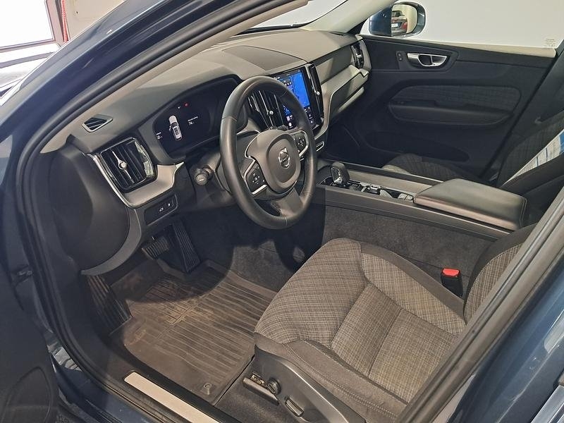 Volvo XC60 2023, bild 2/7
