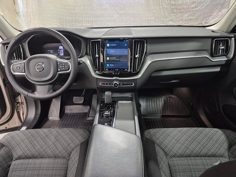 Volvo XC60 2023, kuva 6/10