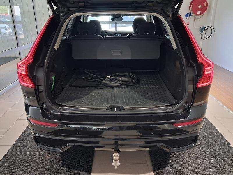 Volvo XC60 T6 Recharge Plus Dark plug in 2024, bild 6/7