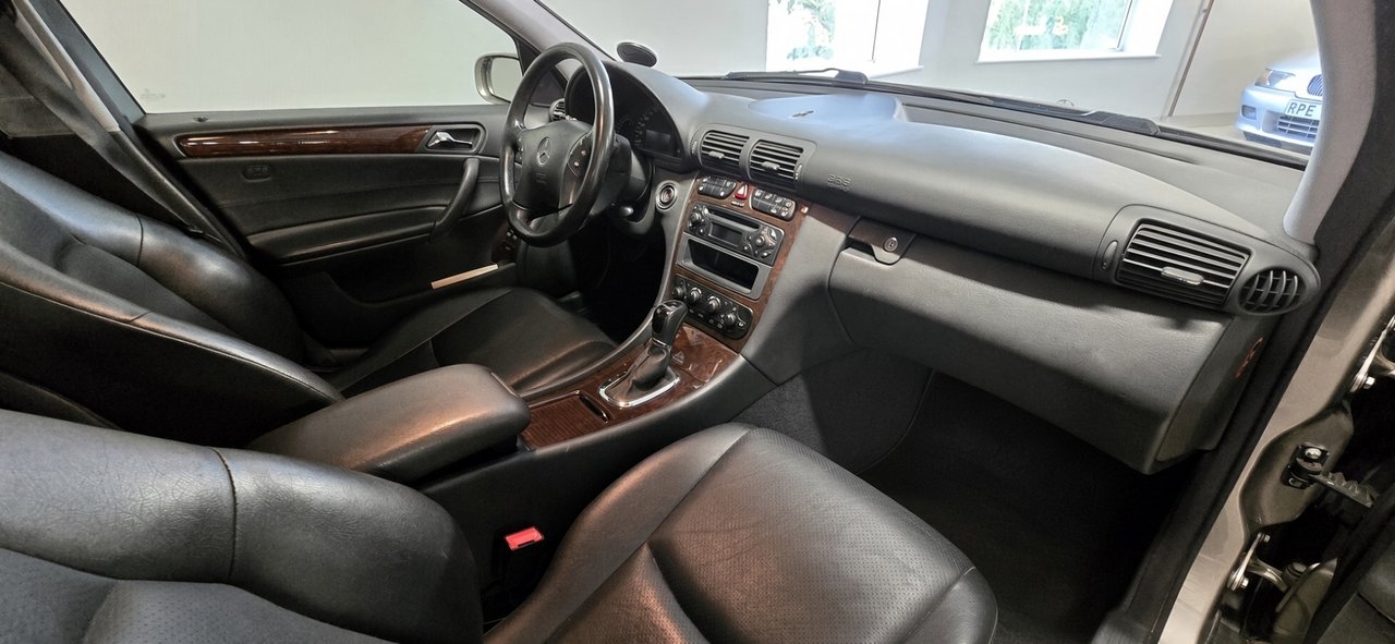 Mercedes-Benz C 2003, bild 6/8