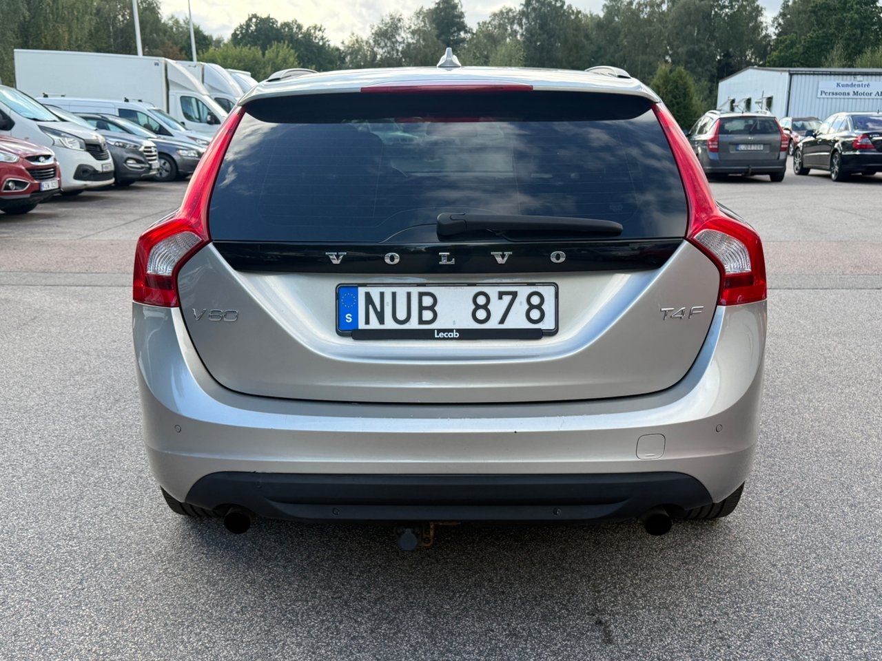 Volvo V60 2012, photo 5/10