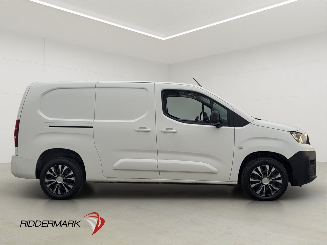 Peugeot Partner 2021, photo 2/10
