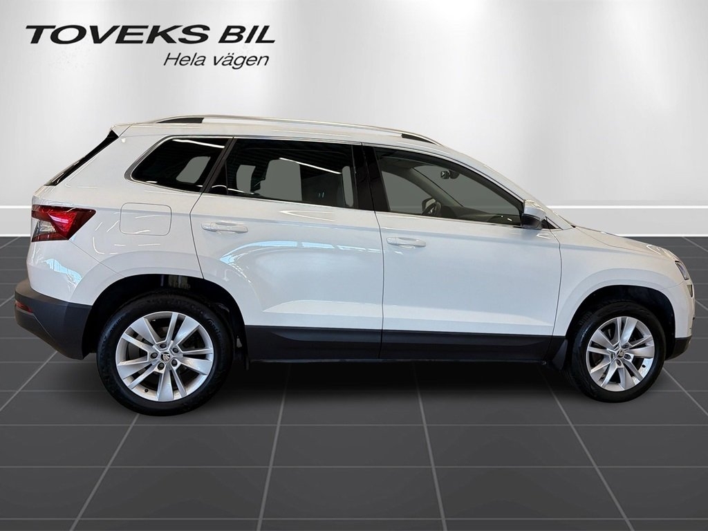 Skoda Karoq 1.0 TSI 115hk 2020, photo 2/10