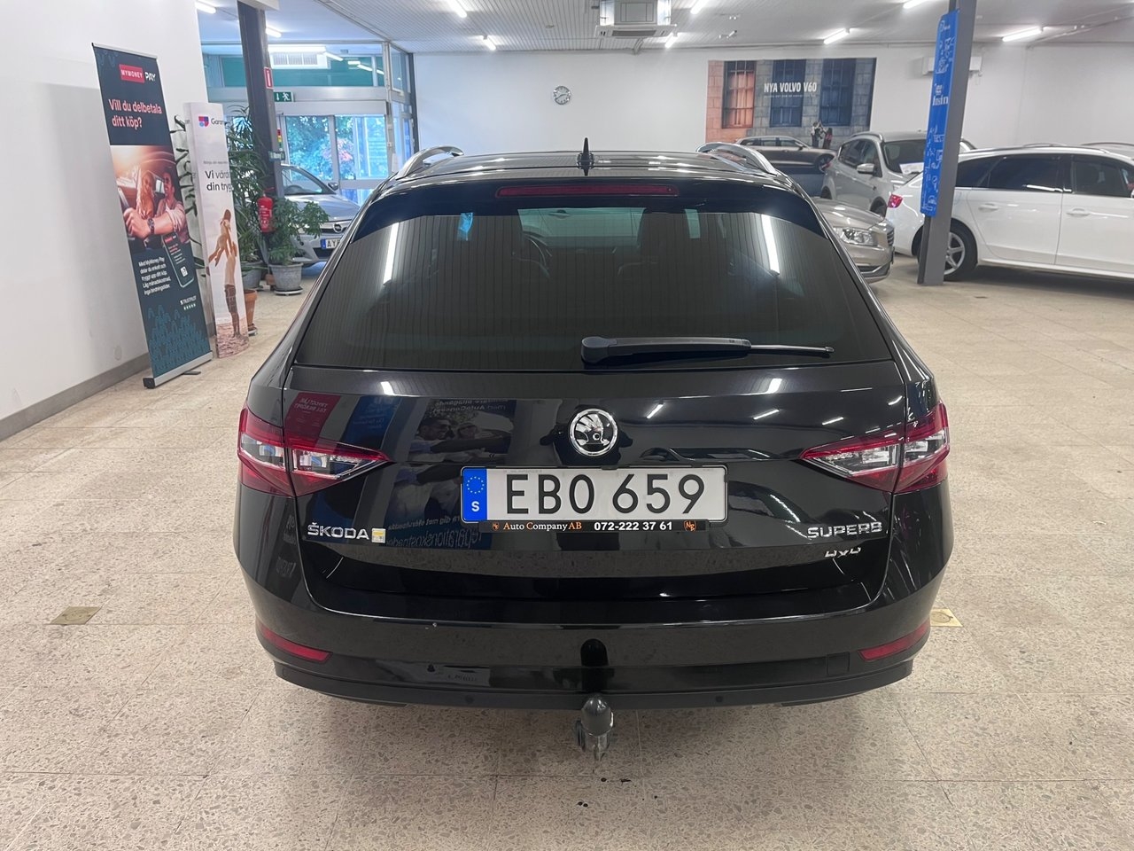 Skoda Superb 2017, photo 5/10