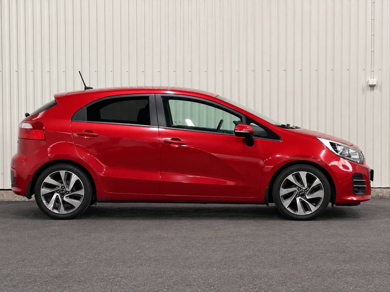 Kia Rio 5-dörrar 1.2 CVVT GLS 2016, bild 2/10