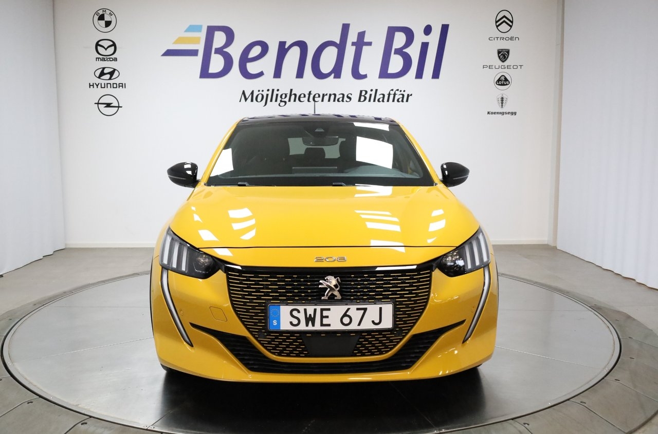 Peugeot e-208 GT 50 kWh 136 hk 2023, kuva 2/27