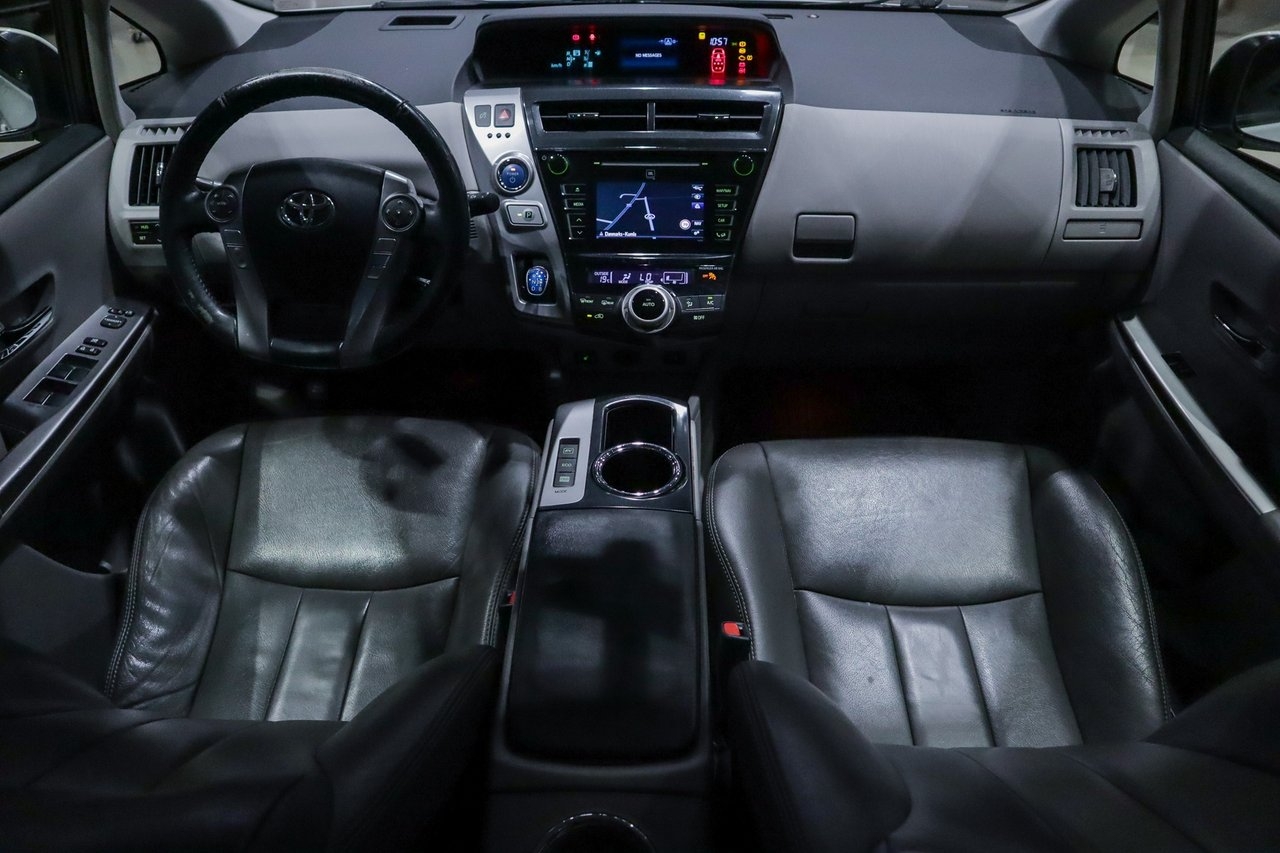 Toyota Prius+ Hybrid 7-SITS SKINN JBL 2015, kuva 7/10