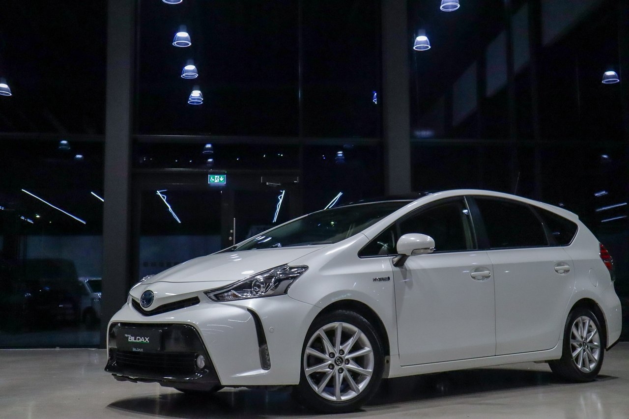 Toyota Prius+ Hybrid 7-SITS SKINN JBL 2015, kuva 2/10