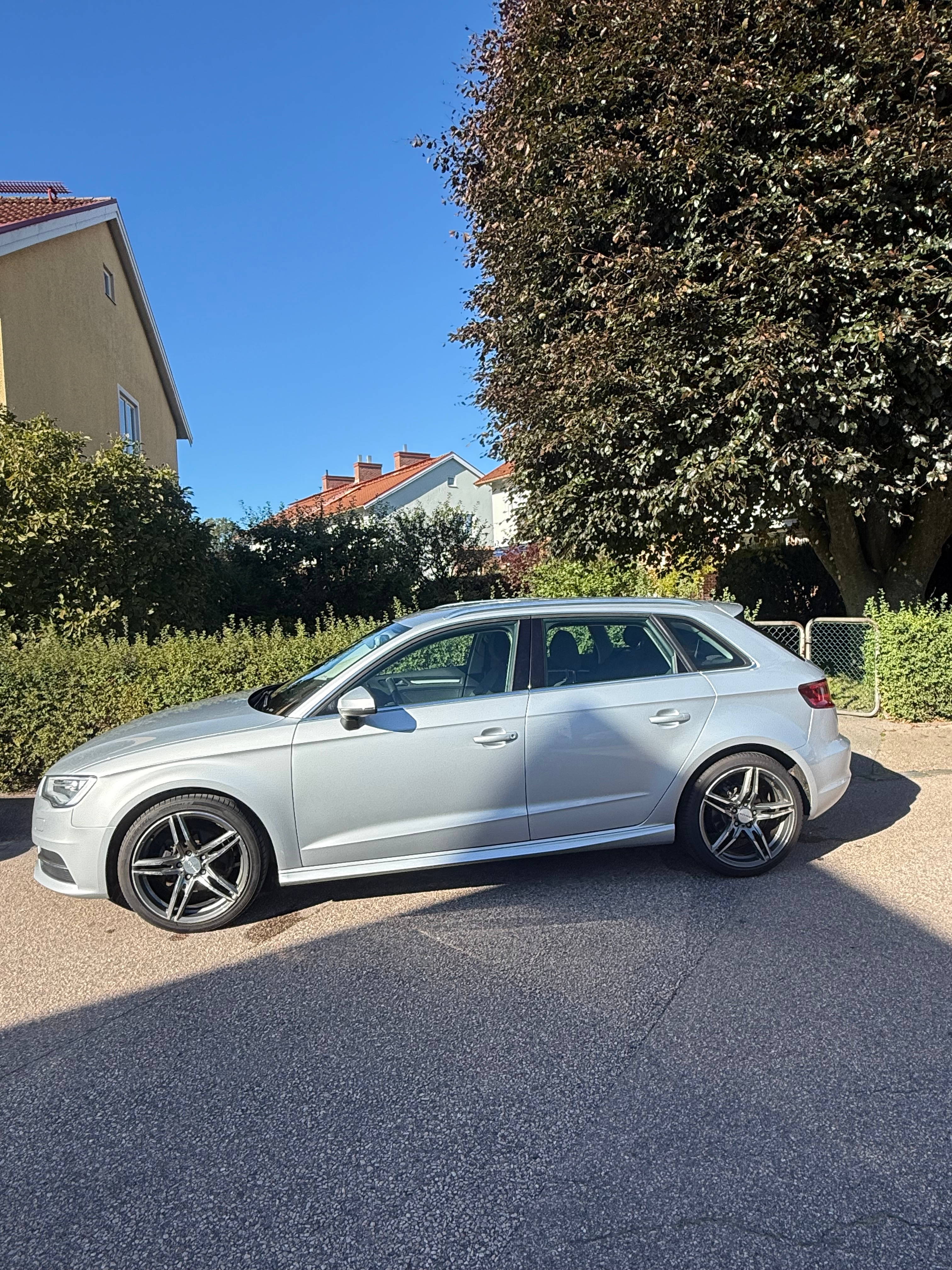 Audi A3 Sportback 1.6 TDI ultra Manuell 2014, photo 3/9