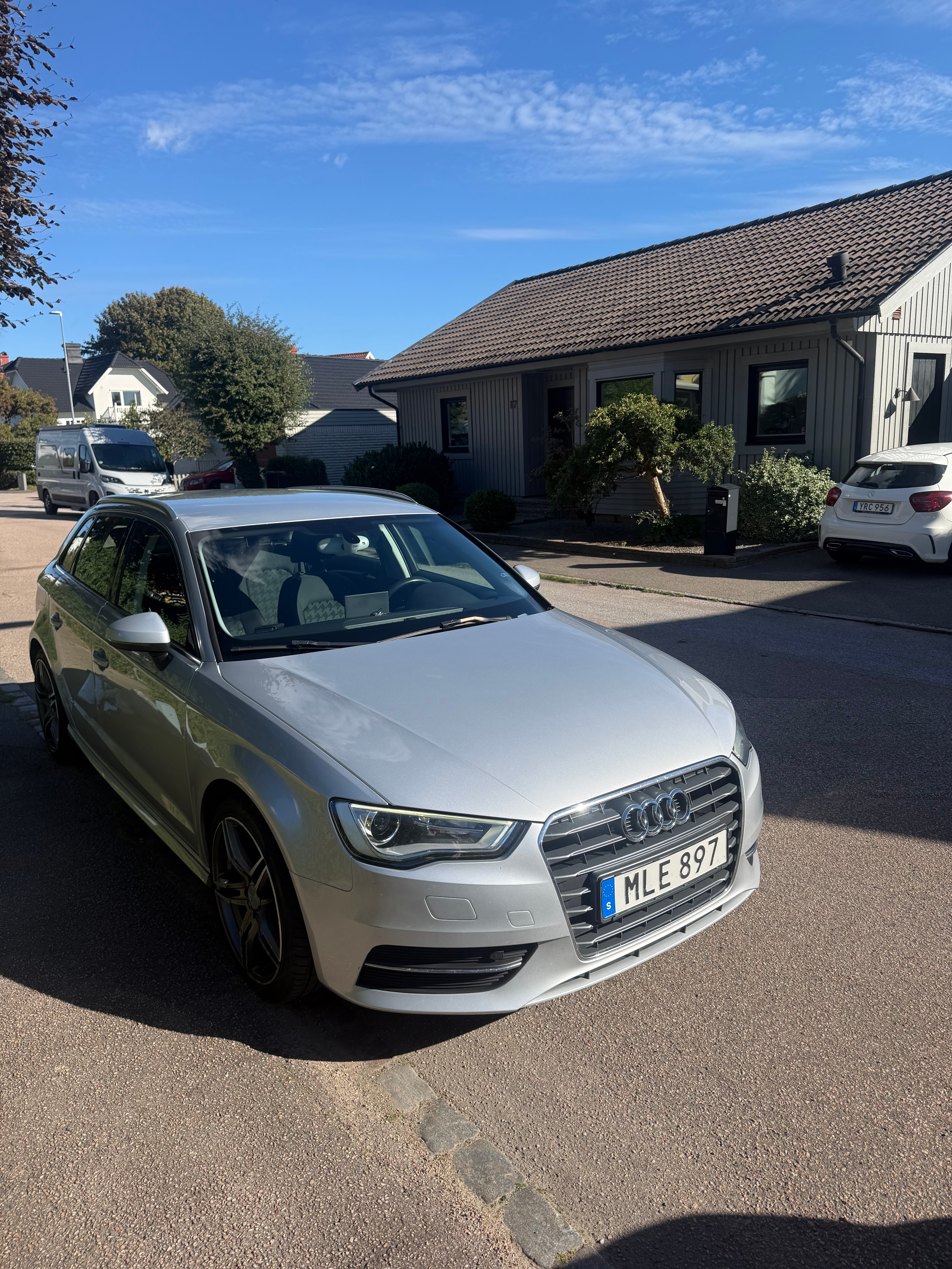 Audi A3 Sportback 1.6 TDI ultra Manuell 2014, photo 2/9