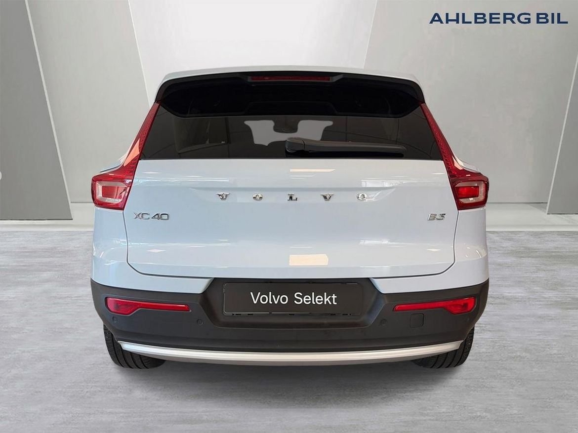 Volvo XC40 B3 FWD Bensin Core 2025, bild 7/10