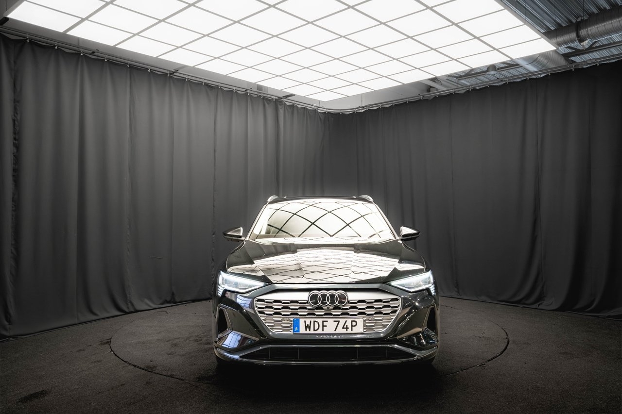 Audi Q8 e-tron 2024, photo 4/10