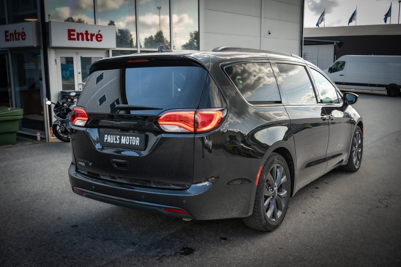 Chrysler Pacifica 2018, bild 6/10