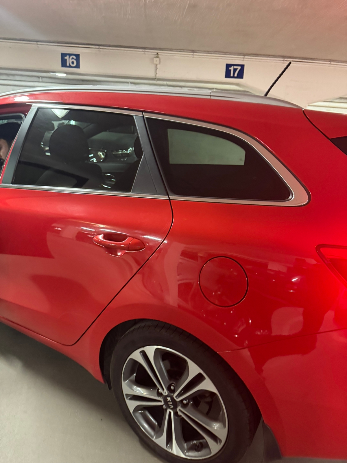 Kia Ceed _sw 1.6 CRDi Manuell 2016, photo 7/10