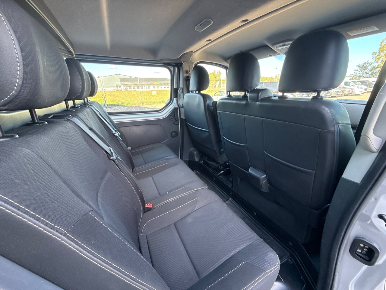 Nissan NV300 2018, bild 7/9