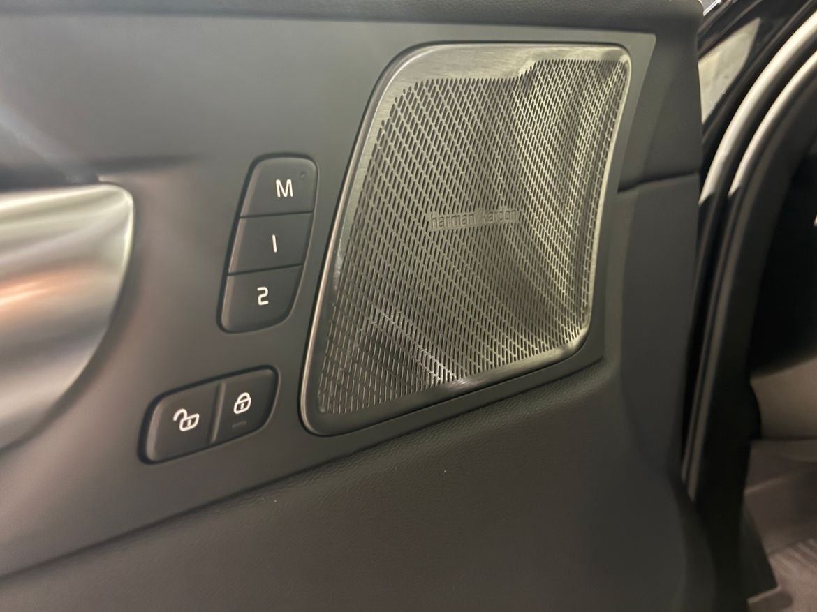 Volvo XC60 Recharge T6 Ultimate Dark 2024, bild 6/10