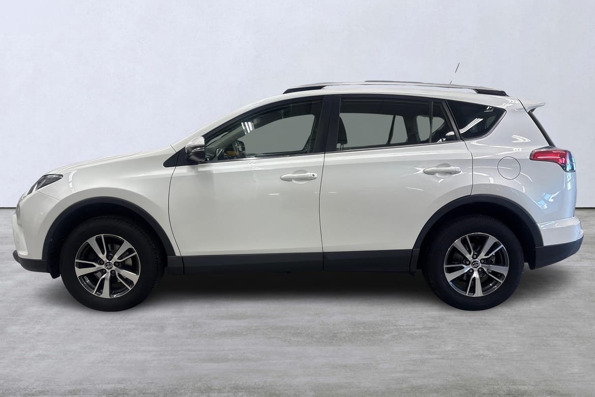 Toyota RAV4 2.0 AWD 2017, bild 2/10