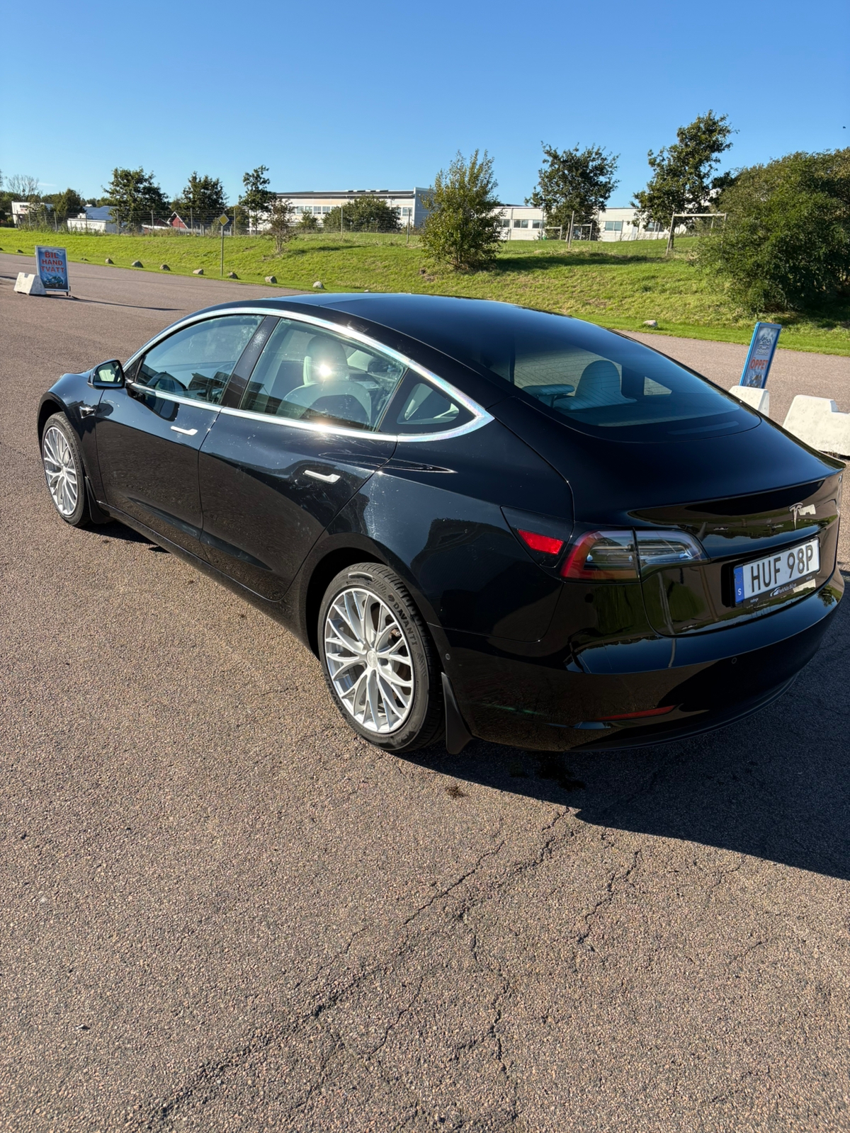 Tesla Model 3 Standard Range Plus 2019, bild 2/4