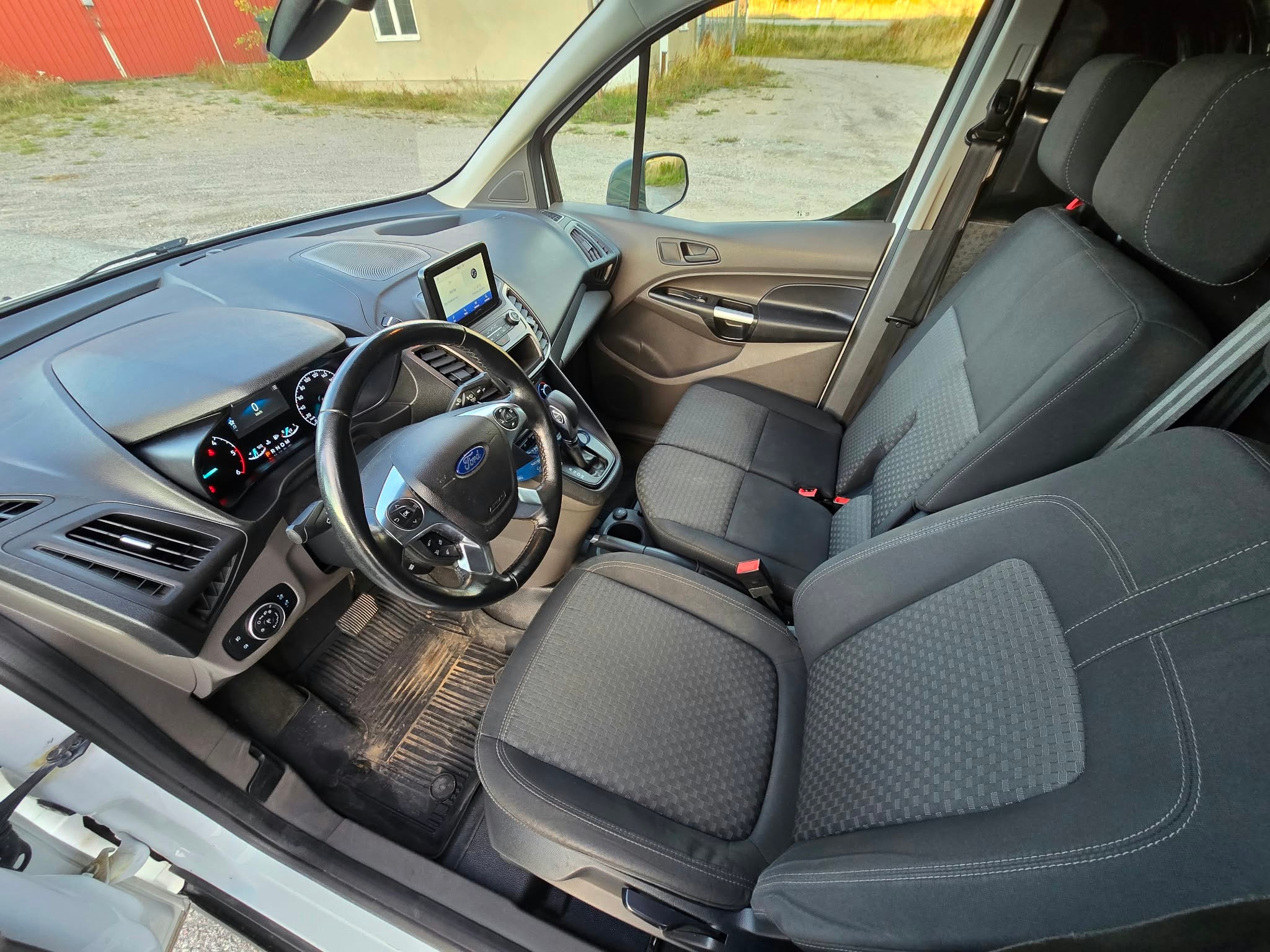 Ford Transit Connect 2021, bild 3/7