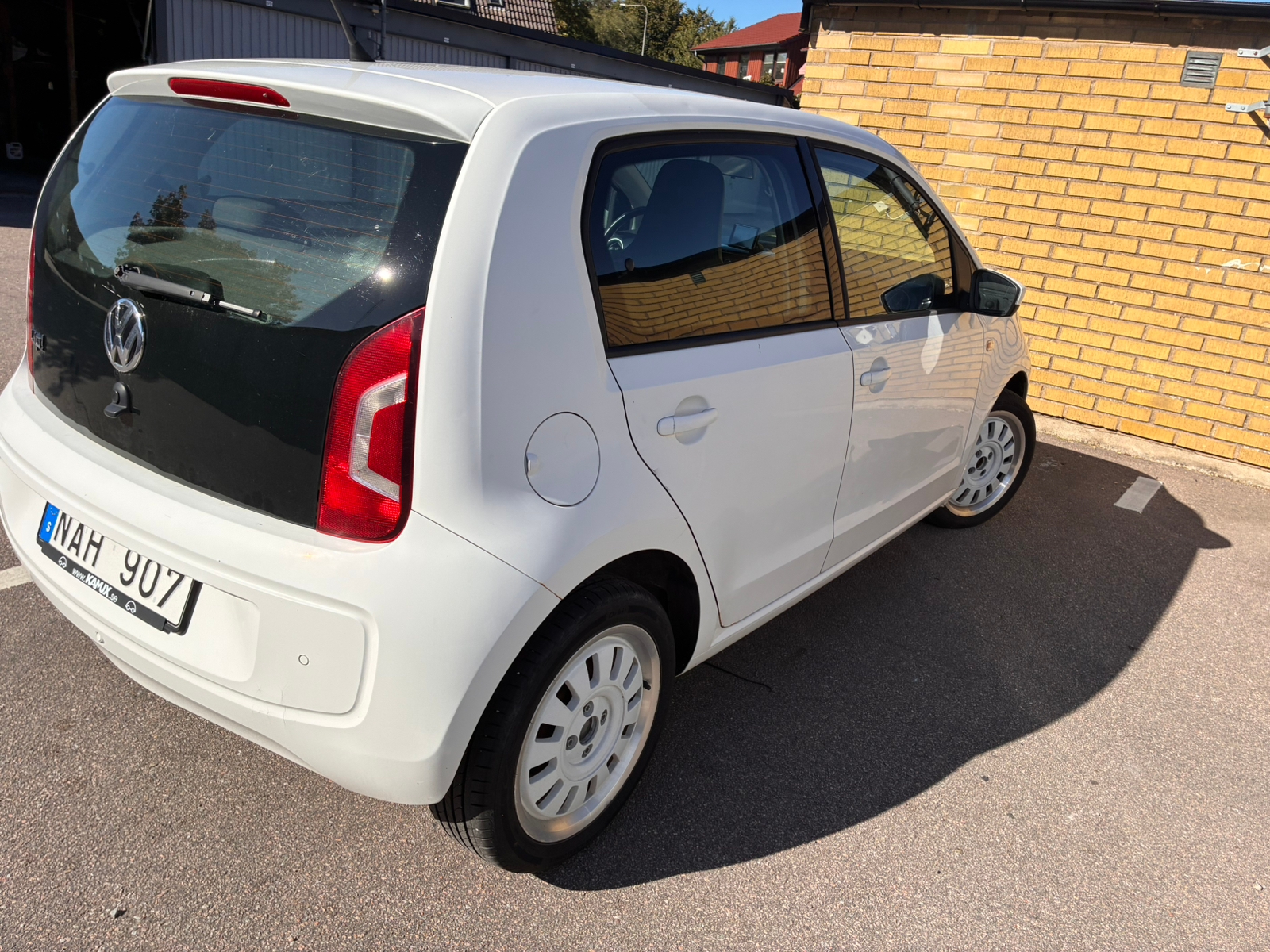 Volkswagen UP! 5-dörrar 1.0 MPI Manuell 2013, bild 4/10