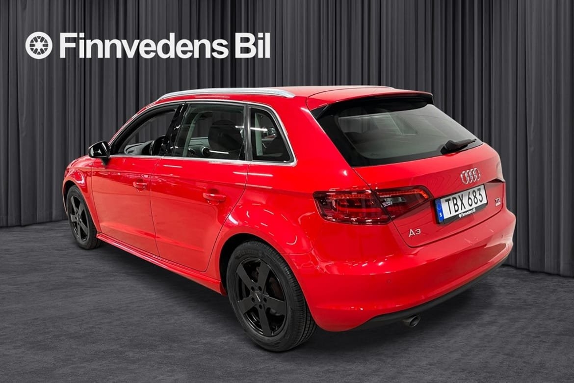 Audi A3 Sportback 1.6 TDI ultra (V-HJUL) 2015, bild 2/10