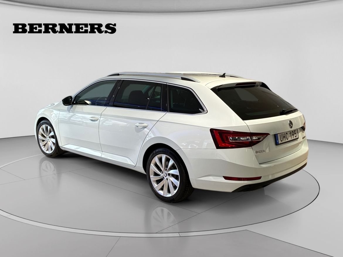 Skoda Superb STYLE L&K TDI 150hk DSG 2016, photo 3/10
