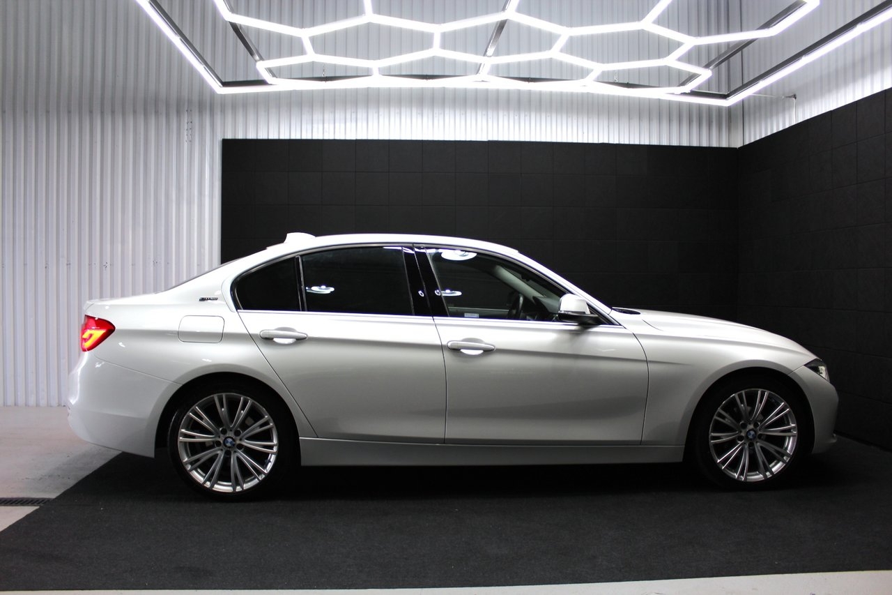 BMW 330 e Sedan Steptronic Sport line 2016, bild 7/10