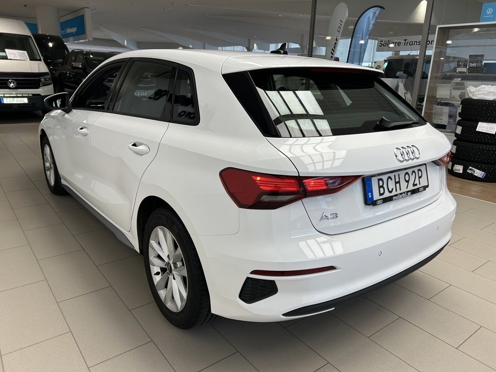 Audi A3 Sportback 35 TFSI 150hk Proline 2023, bild 7/23